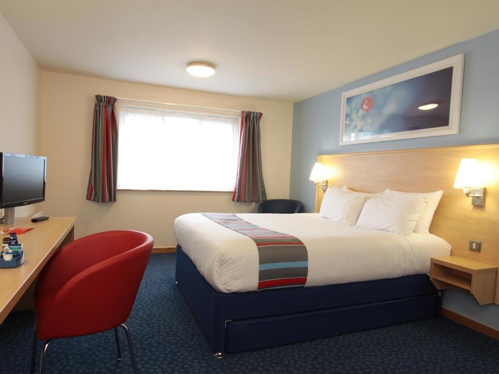 Travelodge Glasgow Airport Hotel Buitenkant foto