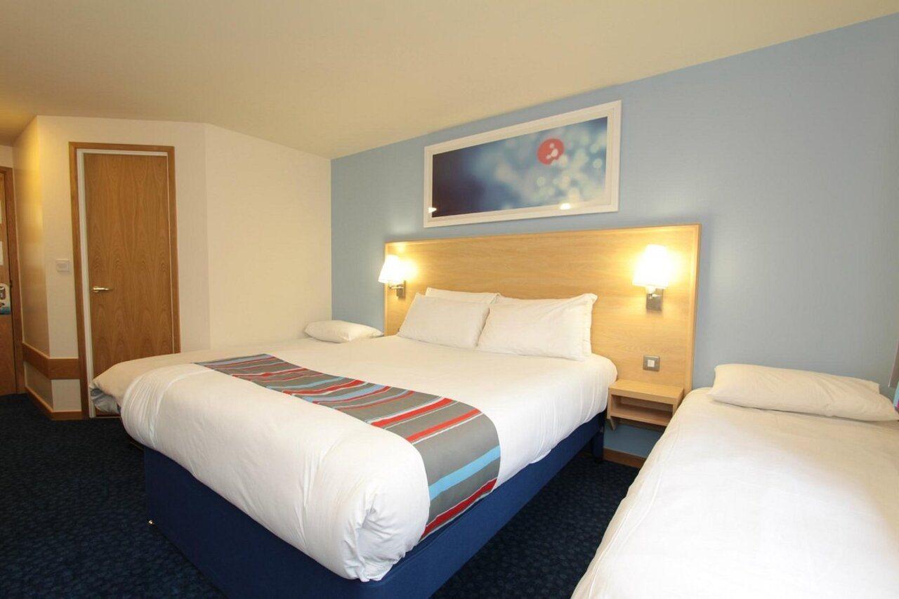 Travelodge Glasgow Airport Hotel Buitenkant foto